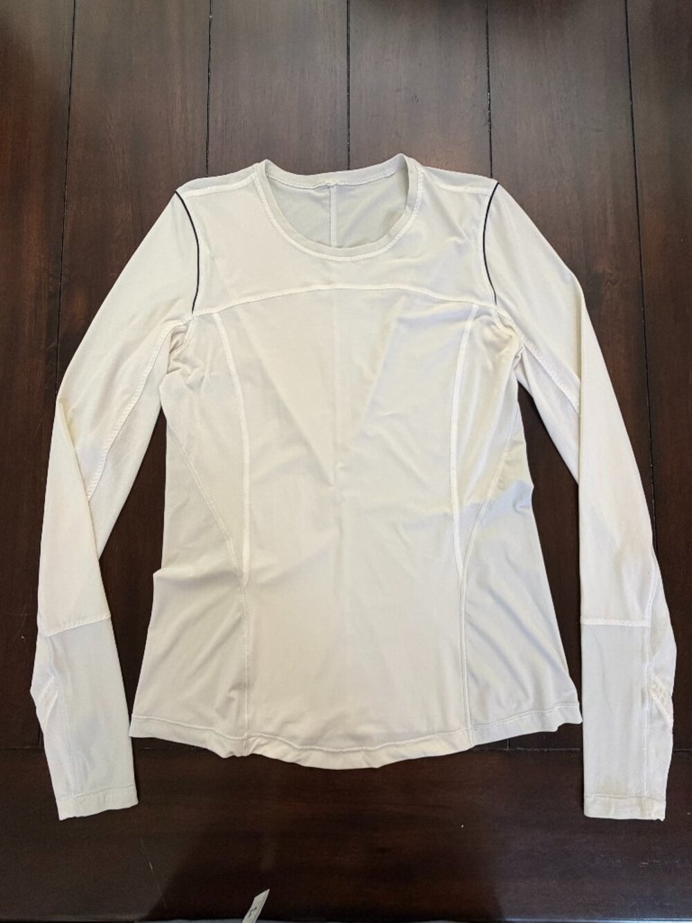 Lululemon White Contrast Stitch Long Sleeve Athletic Top Fits Sz 6 - Picture 2 of 6